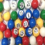 PLASTIC COLORED BINGO BALLS